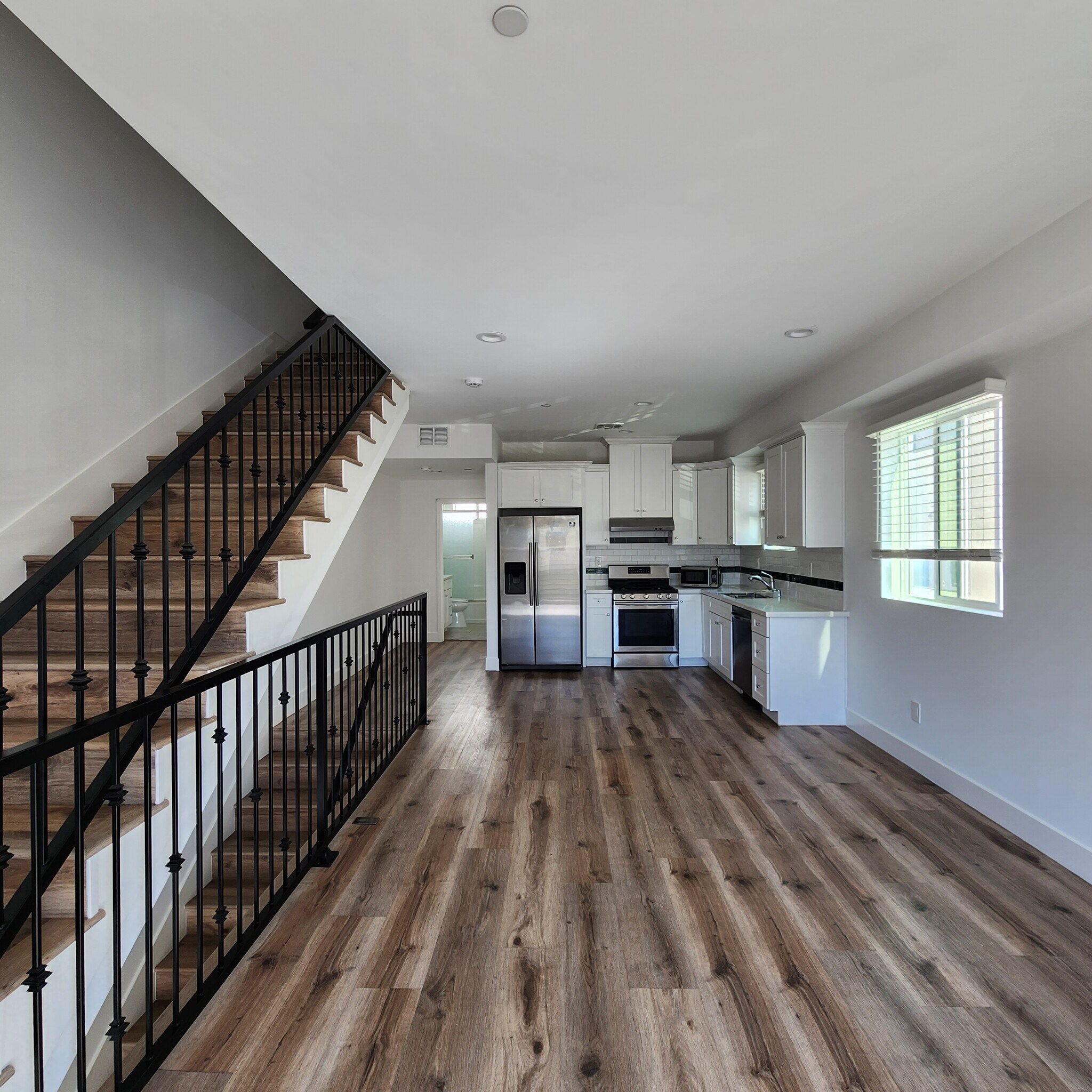 Building Photo - 14427 Tiara St