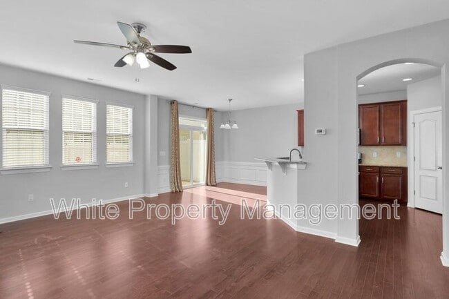 Building Photo - 12352 Red Rust Ln