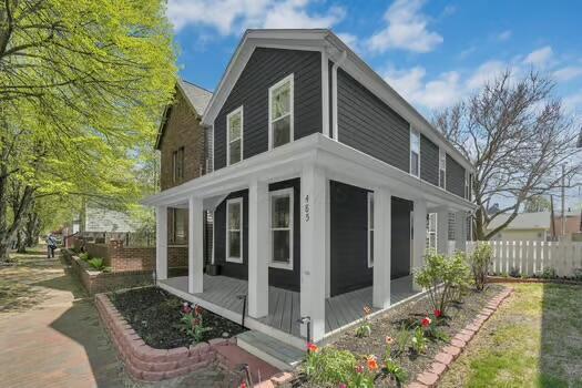 Building Photo - 485 E Beck St