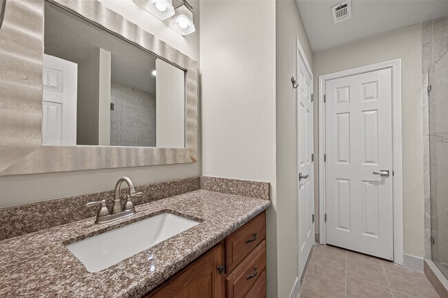 Building Photo - 1522 Brook Grove Dr