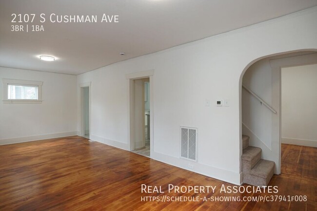 Building Photo - 2107 S Cushman Ave