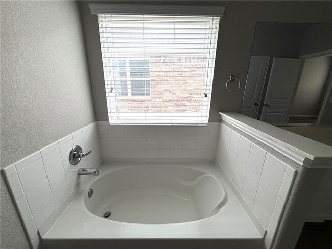 Building Photo - 17205 Borromeo Ave