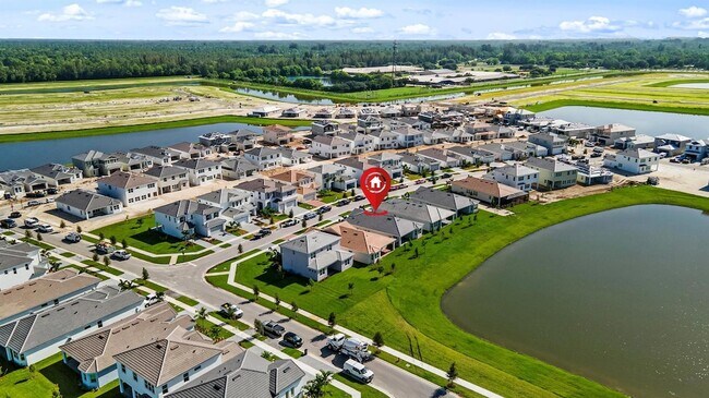 Building Photo - 14200 Lacebark