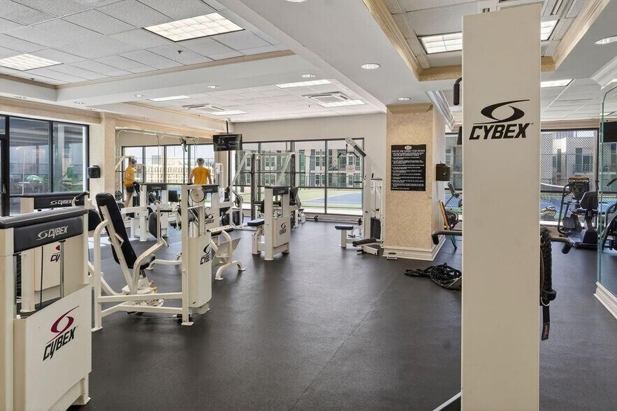 Building Photo - 1280 W Peachtree St NW