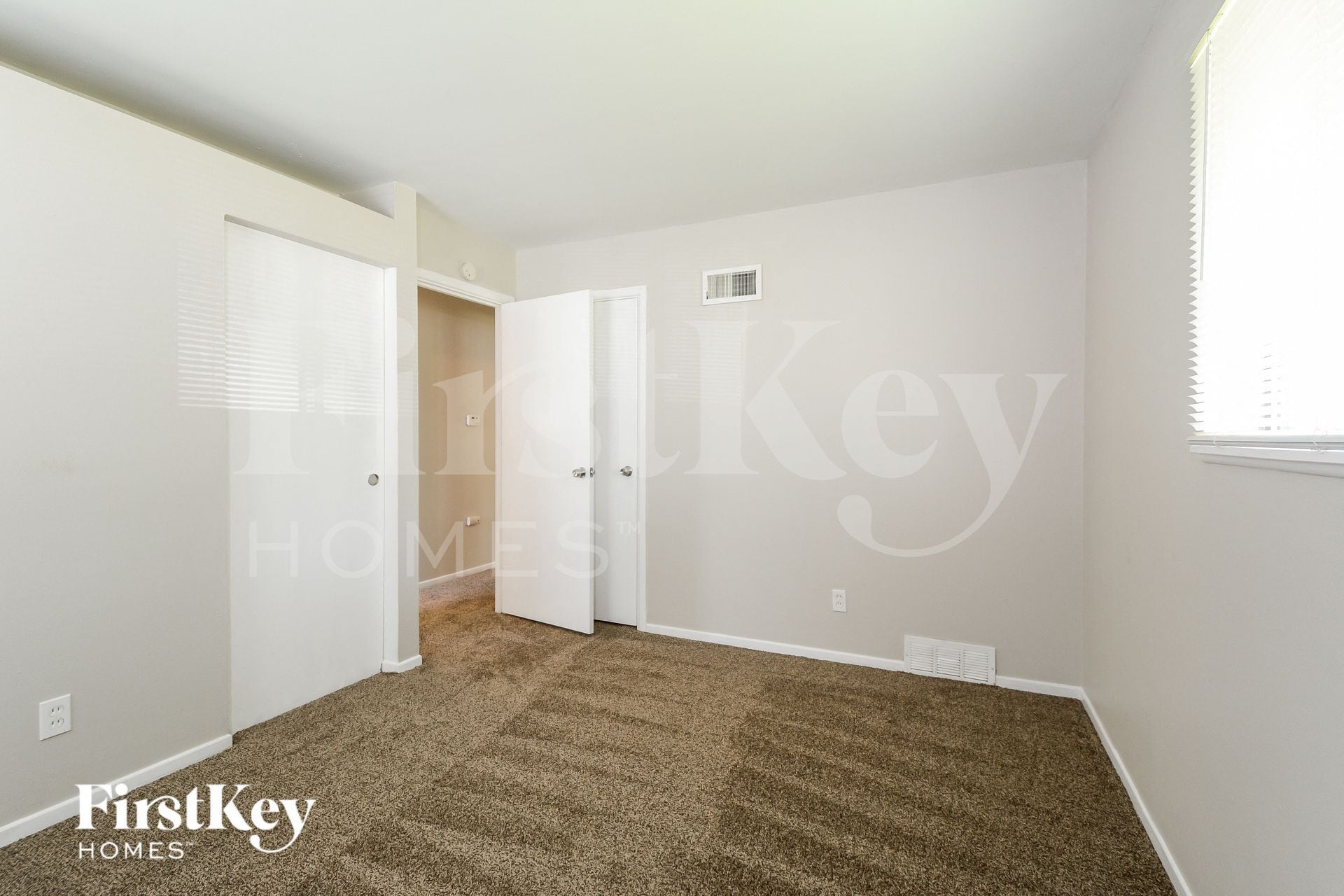 Building Photo - 755 Tyson Dr