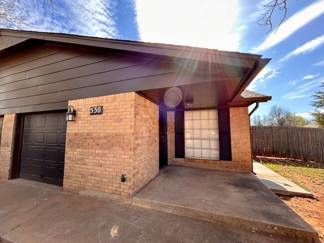 Building Photo - 530 Wild Wind Rd