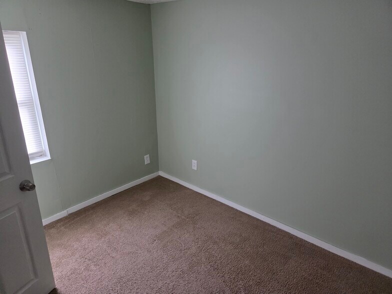 Building Photo - 24 N Dansville St