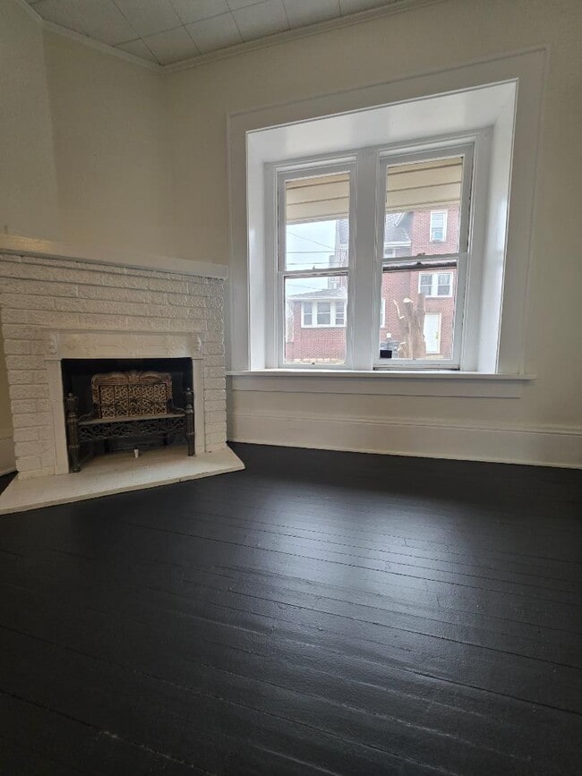 Building Photo - 159 Oak Park