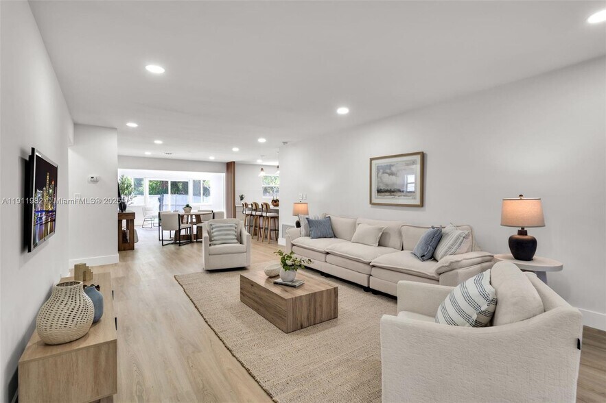 Building Photo - 3920 Hayes St