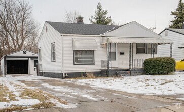 Building Photo - Two bedroom updated ranch