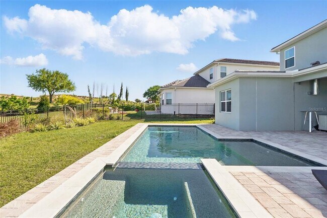 Building Photo - 16008 Volterra Point