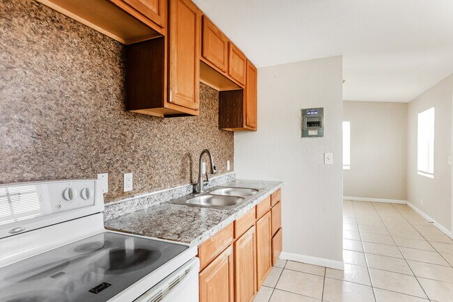 Building Photo - 1564 NW 3rd Way