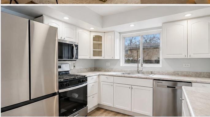 Building Photo - 148 Green Bay Rd