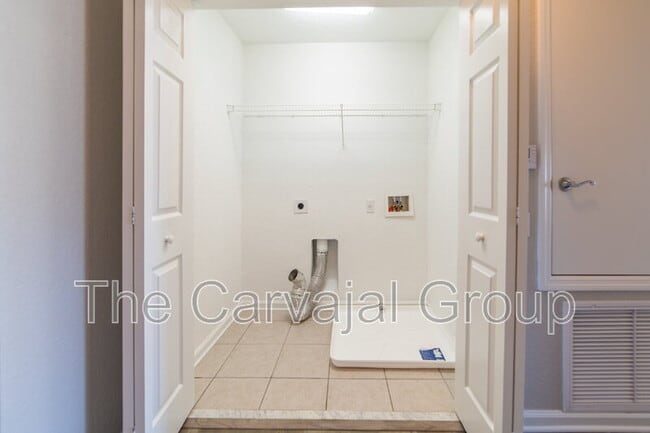 Building Photo - 1017 Enclair St