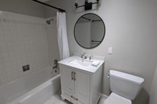 Building Photo - 4bd/2ba House in Fircrest