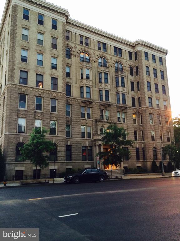 Building Photo - 1325 13th St NW