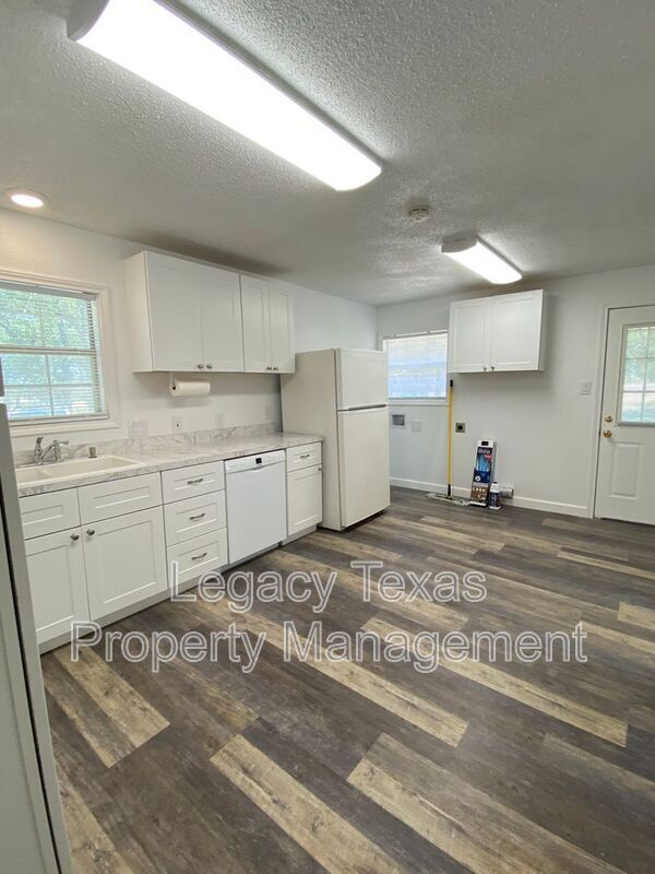 Building Photo - 1259 HCR 1439