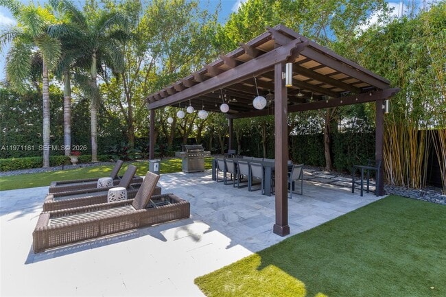 Building Photo - 16184 SW 136 Way