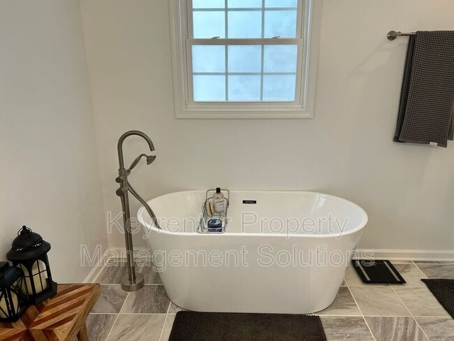 Building Photo - 301 Purdue St