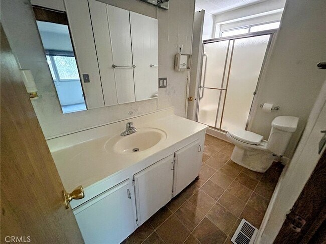 Building Photo - 28205 El Toro Rd