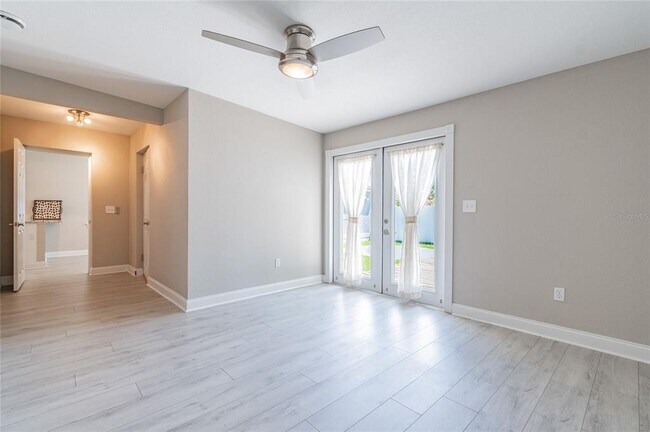 Building Photo - 4106 W Carmen St