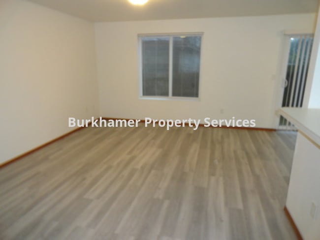 Building Photo - 1303 S Montesano St