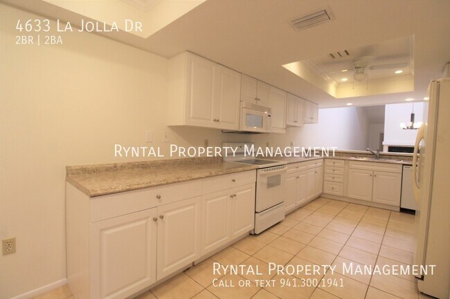 Building Photo - 4633 La Jolla Dr