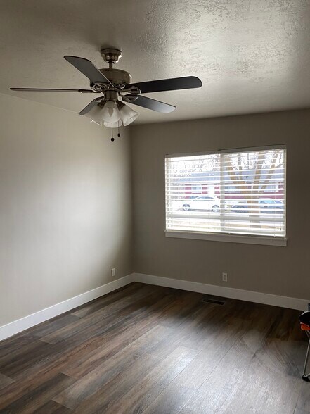 Building Photo - 4082 Liberty Ave