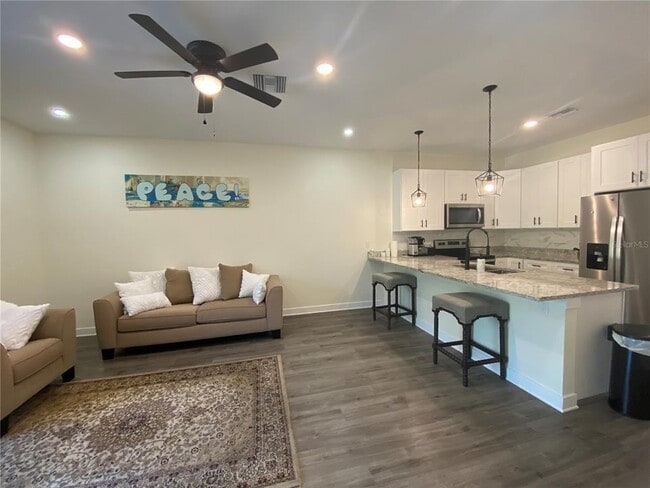 Building Photo - 11974 Tetzel Ave