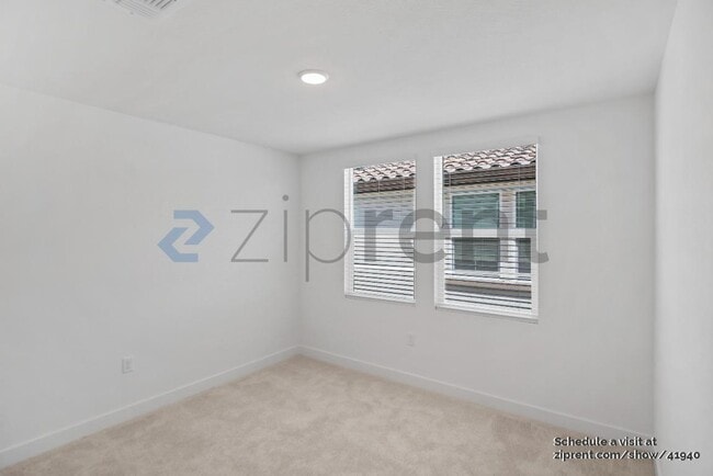 Building Photo - 439 Monastery Dr