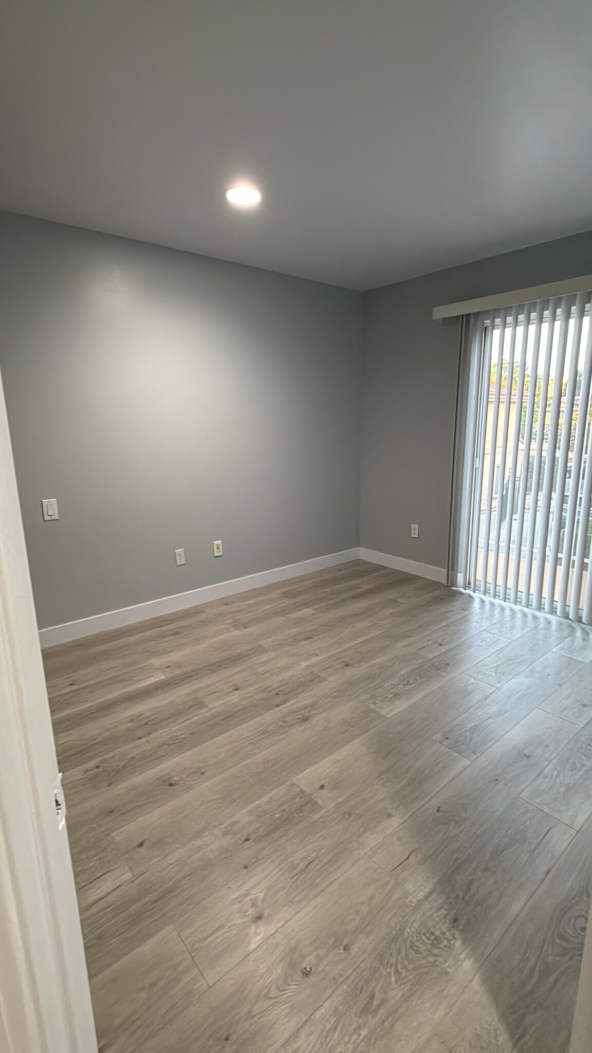 Building Photo - 14627 Gledhill St