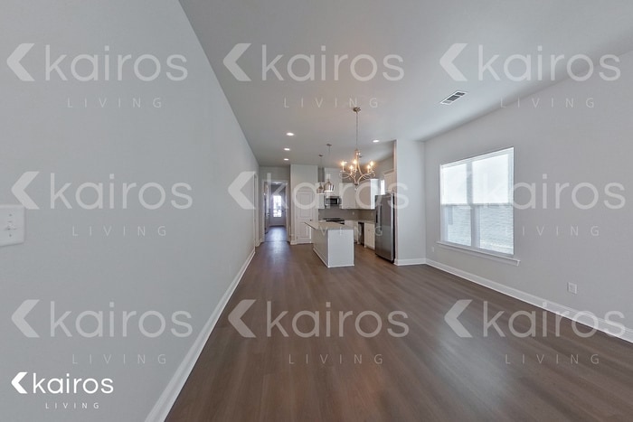 Building Photo - 4828 W Dacha Ln