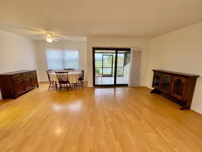 Building Photo - 1516 Mainsail Dr