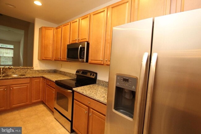 Building Photo - 36401 Ridgeshore Ln