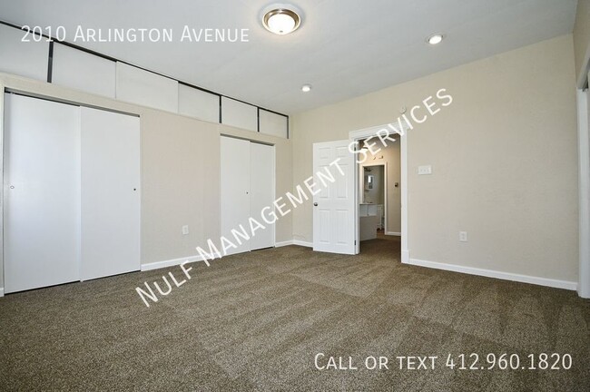 Building Photo - 3 Bed, 2 Bath house in South Side Slopes