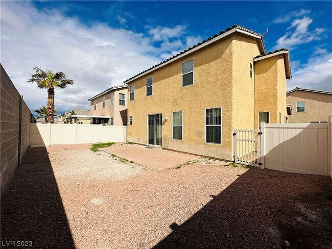 Building Photo - 2617 Rainbow Cactus Ct