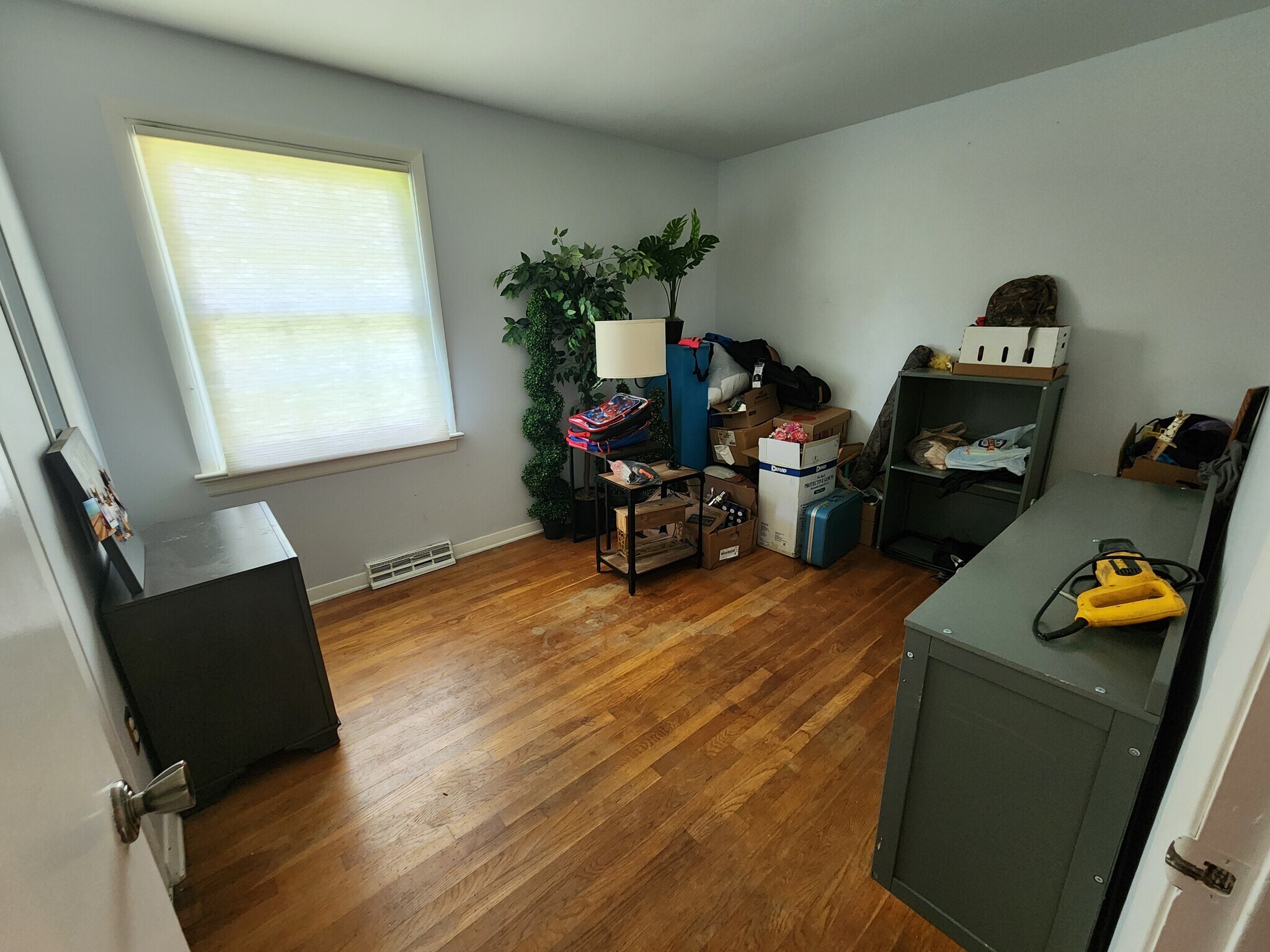 Building Photo - 8176 Surrey Ct