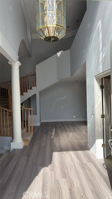 Building Photo - 11 E Rodell Pl