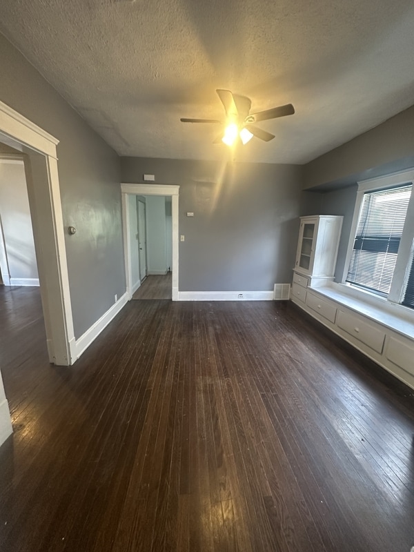 Building Photo - 12711 Locke Ave