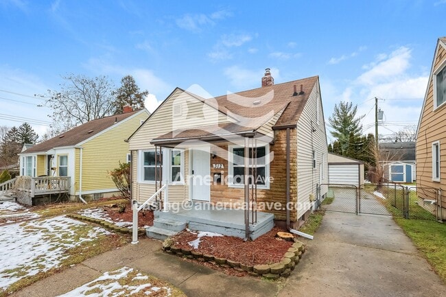 Building Photo - 312 De Villen Ave