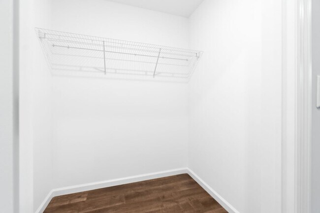 Building Photo - 889 S 17th St