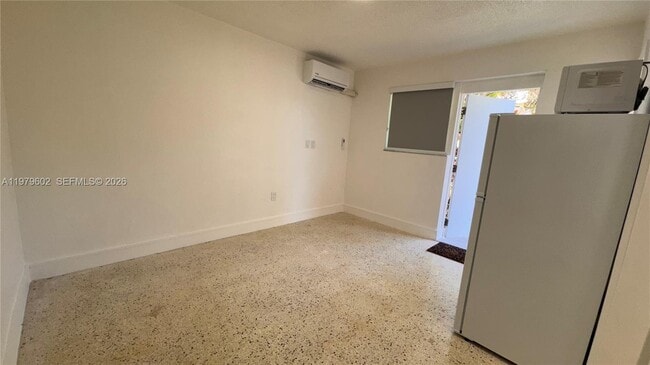 Building Photo - 50 Flagami Blvd