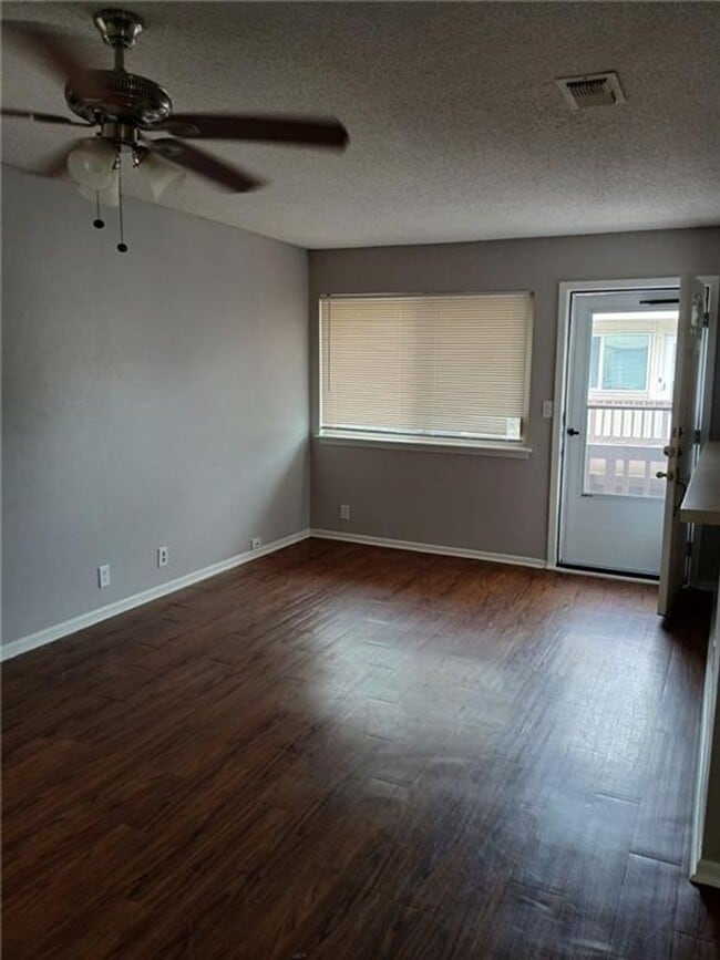 Building Photo - 6208 Hidden Cove