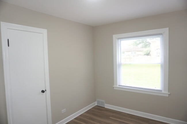 Building Photo - 416 N Redfield Ct