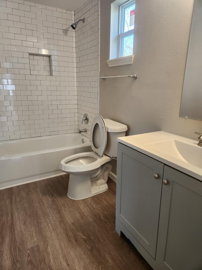 Building Photo - 130 OliveUnit 201B