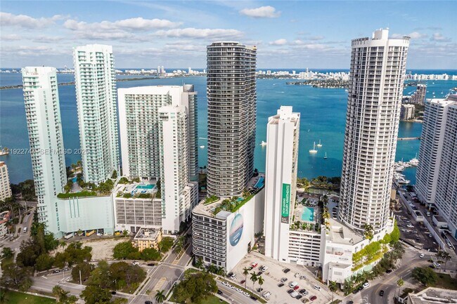 Building Photo - 488 NE 18th St