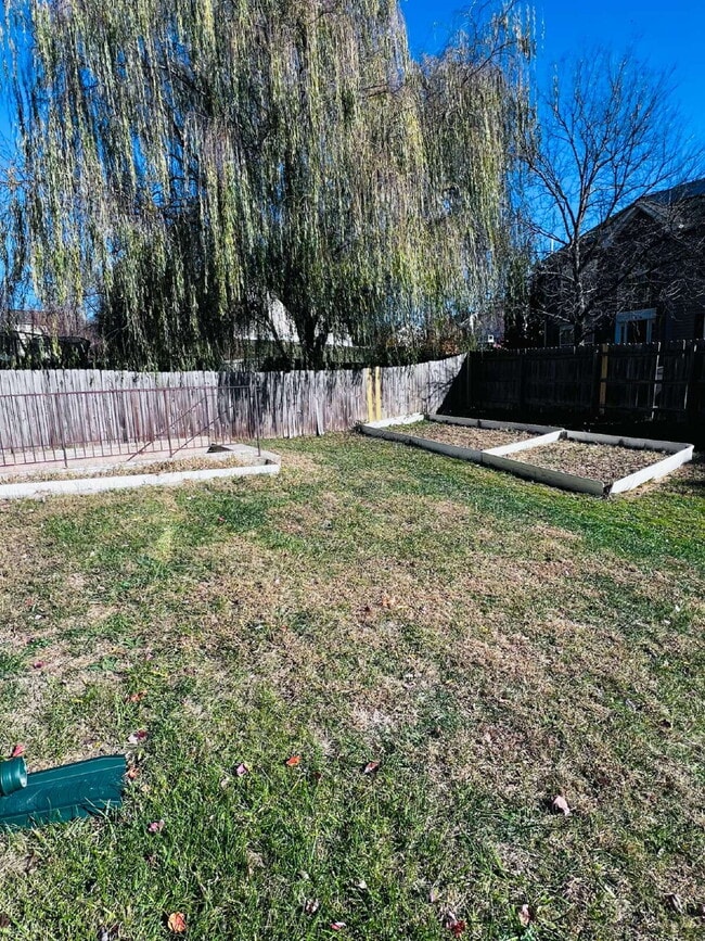 Building Photo - Move-in Special: HALF OFF off of the first month's rent! Stunning 4-5 Bedroom Home for Rent in En...