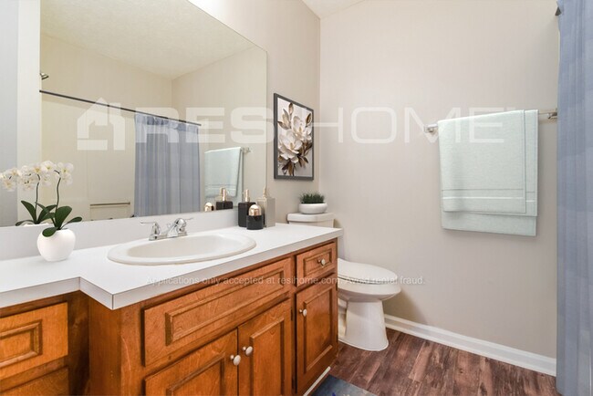 Building Photo - 4140 Fox Chase Dr