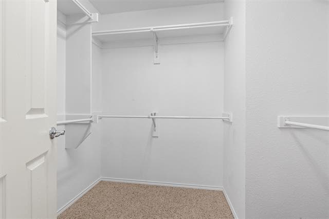 Building Photo - 2725 Hyde Park Dr