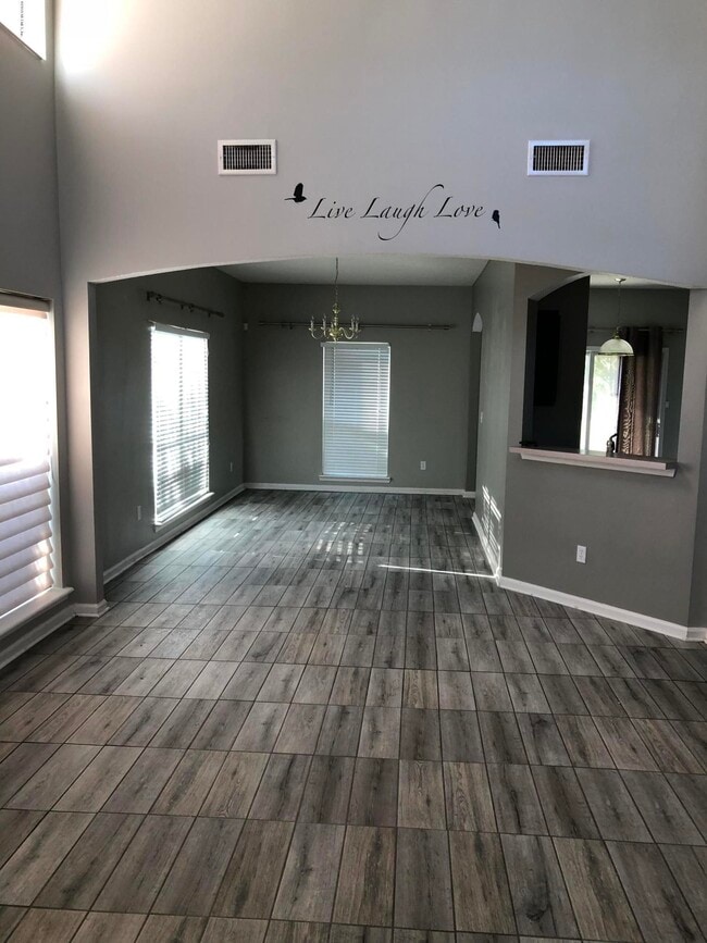 Building Photo - 3533 Pebble Stone Ct